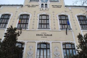 Liceul Teologic Romano-Catolic II, înfiinţat de Senat prin „divizarea parţială a Liceului „Bolyai Farkas”