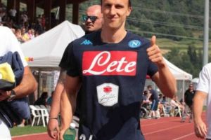 Chiricheş, rezervă de bază la Napoli