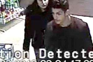 Hoţii de lapte praf de la farmacia „Eva”, doi puştani romi din Merişani