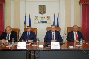 Oficial din Capitală venit la bilanţul Prefecturii Bihor, după 
