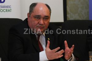 Un bust al lui Maniu, amplasat la Constanta: PNTCD se reorganizeaza si va avea candidati la toate scrutinele electorale pana in 2020