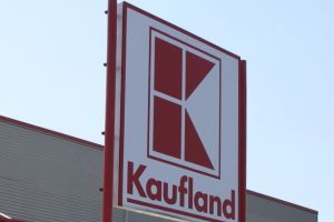 Magazin Kaufland in Mamaia Nord. Cort pentru vanzare de produse alimentare si nealimentare (document) 