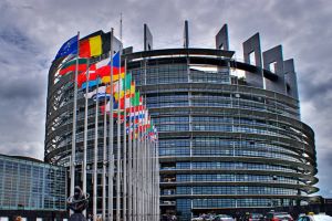 Dezbateri europene. Europarlamentar socialist despre Dragnea: “Cum este posibil ca această persoană să rămână în funcţie?