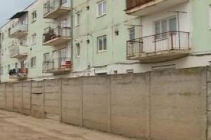 Reprezentanţii Avocatului Poporului salută demolarea „zidului berlinez” din Sfântu Gheorghe