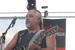 Weekendul „veteranilor”: Pheonix şi Compact B, cap de afiş. UNDE MERGEM