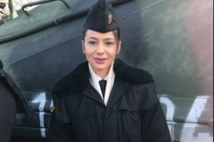 Pagina de Facebook Femeile din Armata Romaniei prezinta o tanara din Mangalia. O mai veche cunostinta a noastra (foto+video)  