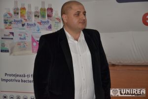 Vineri la Alba Iulia: Dezbatere publică pe marginea înfiinţării şi funcţionării Consiliului Consultativ pe Probleme de Tineret al judeţului Alba