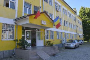 Centrul de Transfuzie Sanguină Bistriţa a primit donaţie un televizor pentru sala de aşteptare