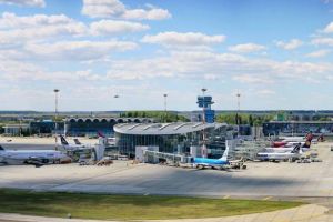 Directorul general al aeroporturilor Bucureşti şi-a dat demisia