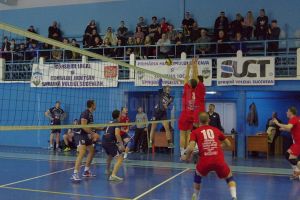 Sucevenii de la CSM primesc vizita liderului seriei, Rapid Bucureşti