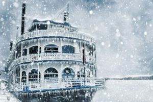 Peste 100 de PASAGERI BLOCAȚI în OCEANUL PACIFIC. GHEAȚA pune PROBLEME operaţiunii de SALVARE