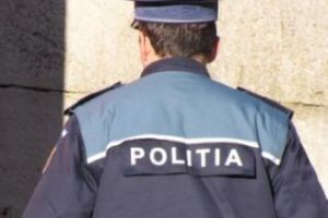 Poliţist prins drogat la volan. S-a ales cu dosar penal