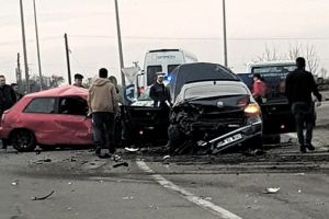 Accident cu 4 masini pe DN 72, la Aricesti. Trafic ingreunat pe sensul spre Targoviste