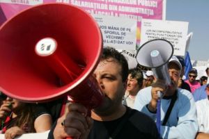 BNS. MODEL de acţiune în JUSTIŢIE pentru cei cărora le-au SCĂZUT SALARIILE