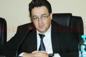 Prefectul judeţului: Primarii trebuiau să alarmeze populaţia despre vijelie. Au fost informaţi