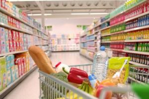 Anunţ mult aşteptat de producătorii autohtoni! Ce cunoscut supermarket va avea 70% produse româneşti din totalul mărfii