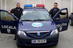 Poliţiştii locali din Alba Iulia nu mai primesc norma de hrană, care varia între 700 şi 800 de lei