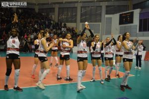 FOTO: În Champions League, Volei Alba Blaj – ASPTT Mulhouse 3-2 | Ana Cleger a învins „rezistenţa franceză”, Marina Vujovic – accidentată