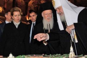 BĂTĂLIA Inter-Ortodoxă dintre „A DOUA” şi „A TREIA ROMĂ” se mută în Ucraina