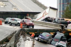 Bilanţ TRAGIC în China. Sunt 10 persoane DECEDATE în urma prăbuşirii unei porţiuni de autostradă