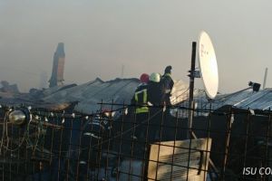 Incendiu violent. Zeci de oameni au ramas, in toiul iernii, fara adapost in Medgidia dupa ce casele li s-au facut scrum 