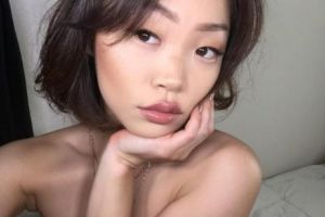 Cea mai SEXY ASIATICĂ a ajuns în EUROPA. E incredibil cum ARATĂ. Altele doar VISEAZĂ la asta - Galerie Foto 18+