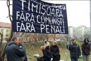 Protest anemic în faţa sediului PSD