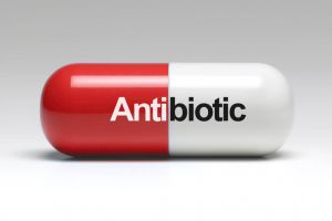 Deputatul Ioan Dîrzu, interpelare la ministrul Sănătăţii privind politicile de reducere a consumului de antibiotice fără reţetă