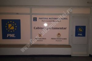 Agenda parlamentară: Parlamentarii PNL au deschis un cabinet parlamentar la Moreni