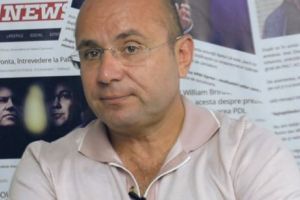 Cozmin Guşă o vede pe Firea înaintea lui Iohannis la prezidenţiale