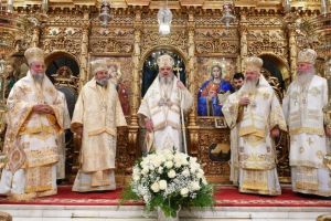 Guvernul vrea să impoziteze Biserica Ortodoxă Română. Discuţii cu Patriarhul României