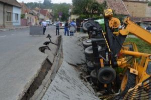 Pas înainte pentru refacerea podului peste Pocloş – strada Secerii
