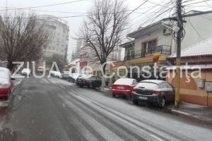 Meteorologii au avut dreptate: Ninsoare si vant, in aceasta dimineata, la Constanta 