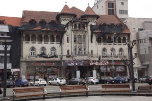 Hotelul Central din Bacău ar putea fi cumpărat de Primărie