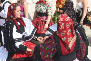 Spargeri în zona Oaşului. Hoţi axaţi pe bani, bijuterii şi baticuri oşeneşti