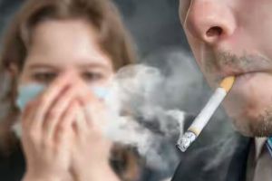 O nouă încercare de relaxare a legii antifumat