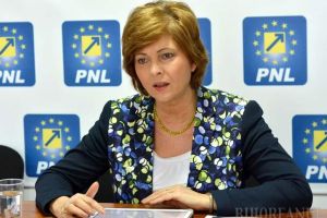 Retrospectiva săptămânii, prin ochii lui Bihorel: Şefa femeilor liberale, fericită că a câştigat lupta cu ambrozia