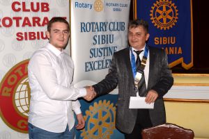 Sibianul Raul Drăgoiu, medalie de aur la Olimpiada Naţională de Astronomie şi Astrofizică