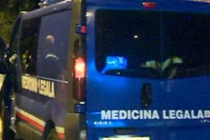 Descoperire MACABRA in Ploiesti. Cadavru gasit intr-un canal cu apa, la Sala Sporturilor