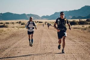 Iulian Rotariu a obţinut locul II la ultramaratonul din Namibia. „Iulian, eşti numărul 1 în inimile noastre”