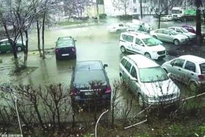 Imagini socante. Un tanar din Iasi a scapat ca prim minune dintr-un grav accident. Șoferul vinovat era baut 