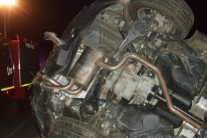 Urmărire ca-n filme la Salonta: Un italian băut a fugit de poliţişti şi a ajuns cu BMW-ul în şanţ