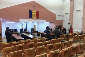 VIDEO: Cum au vrut liberalii să voteze pentru un nou spital: au vrut şedinţă, dar NU AU AVUT proiect