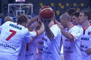 CSM CSU Oradea, în finală! Baschetbaliştii au învins Steaua cu 71-65 şi sunt pentru a treia oară în finala Cupei României