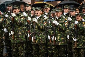 Ofertă record pentru învăţământul militar