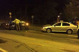 FOTO Accident pe strada Ludoş. O şoferiţă a întors neregulamentar