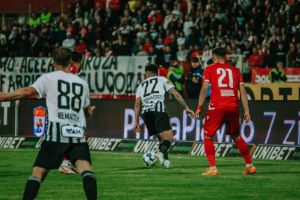 Dinamo Bucureşti şi ‘U’ Cluj, sancţionate de către Comisia de Disciplină a FRF