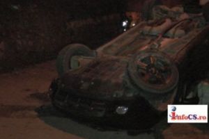 Cum şi-au văzut moartea cu ochii doi tineri. Au plonjat în gol 20 de metri şi au scăpat