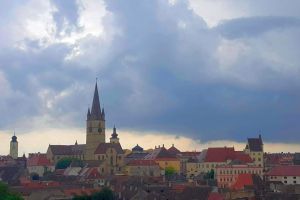 Vremea în următoarele două săptămâni – Mai cald dar totuşi cu precipitaţii