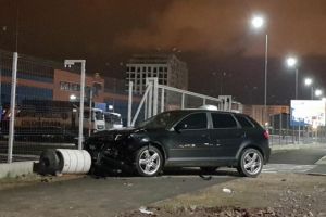 FOTO – Accident ’’cu cântec’’ la Dedeman. Șoferi acuzaţi de fugă de la locul faptei